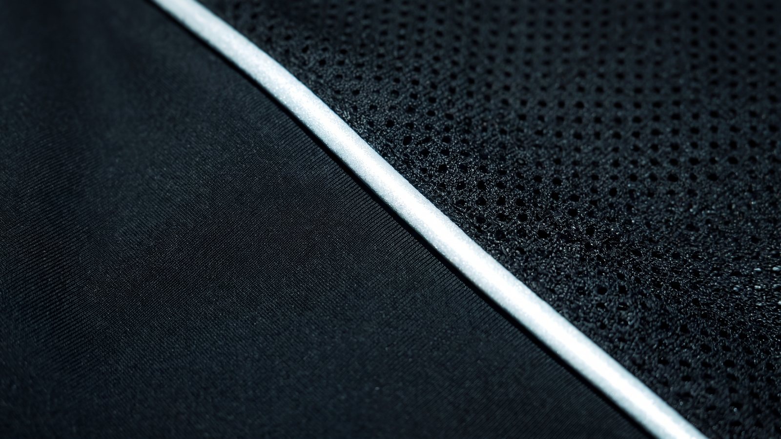 One Reflective Cord